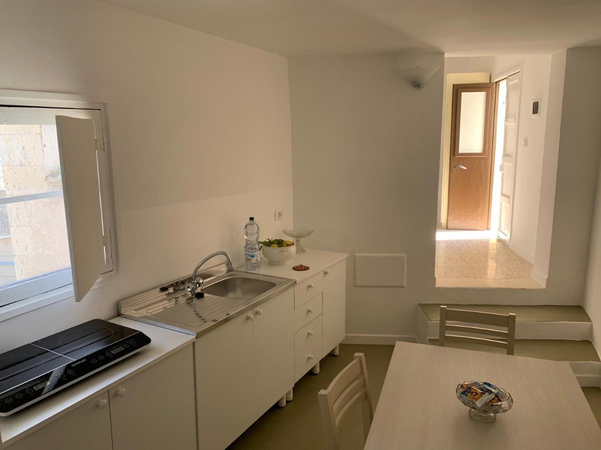 Palazzo Moschettini Apartment Martano Exterior foto